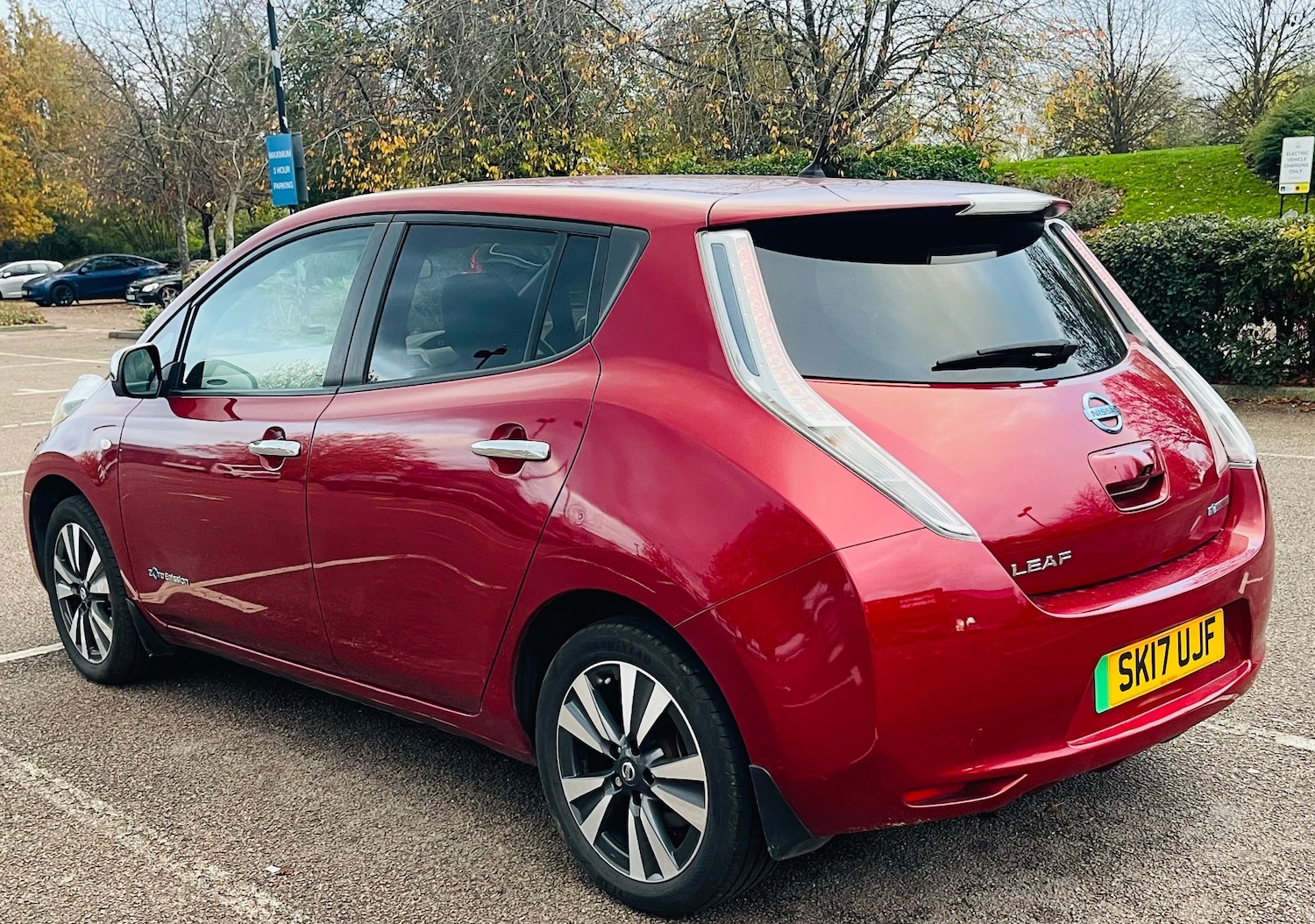 Used Nissan Leaf 2017 for sale - 76526539: Photo 5