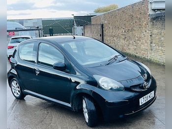 Toyota - AYGO