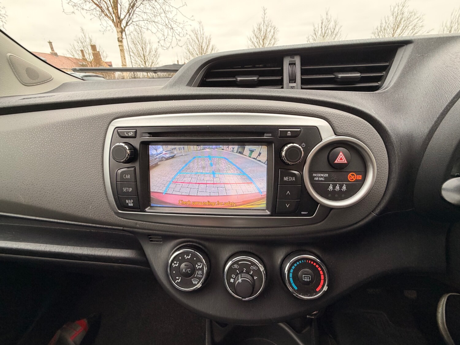 Used Toyota Yaris 2012 for sale - 77562434: Photo 15