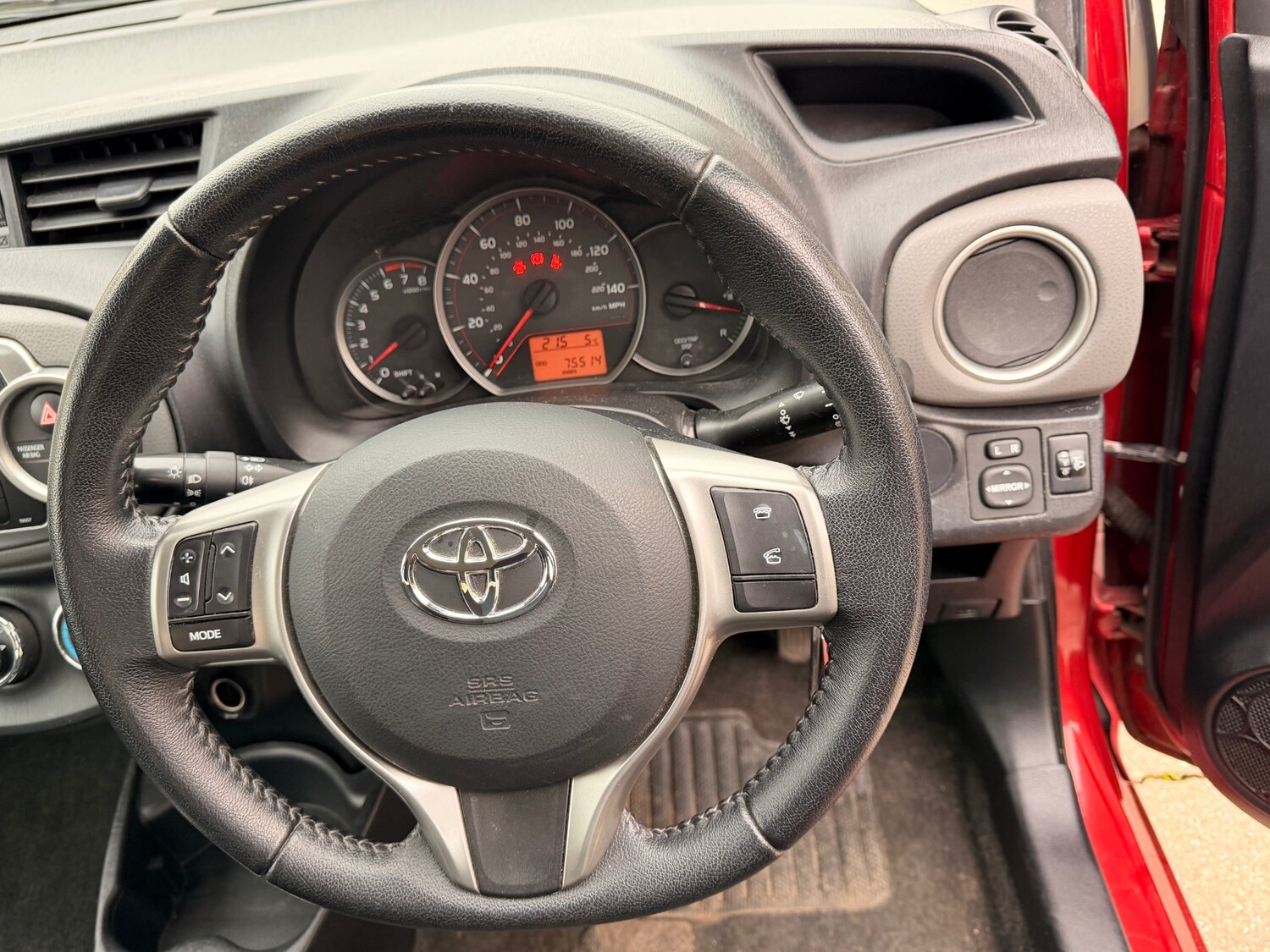 Used Toyota Yaris 2012 for sale - 77562434: Photo 18