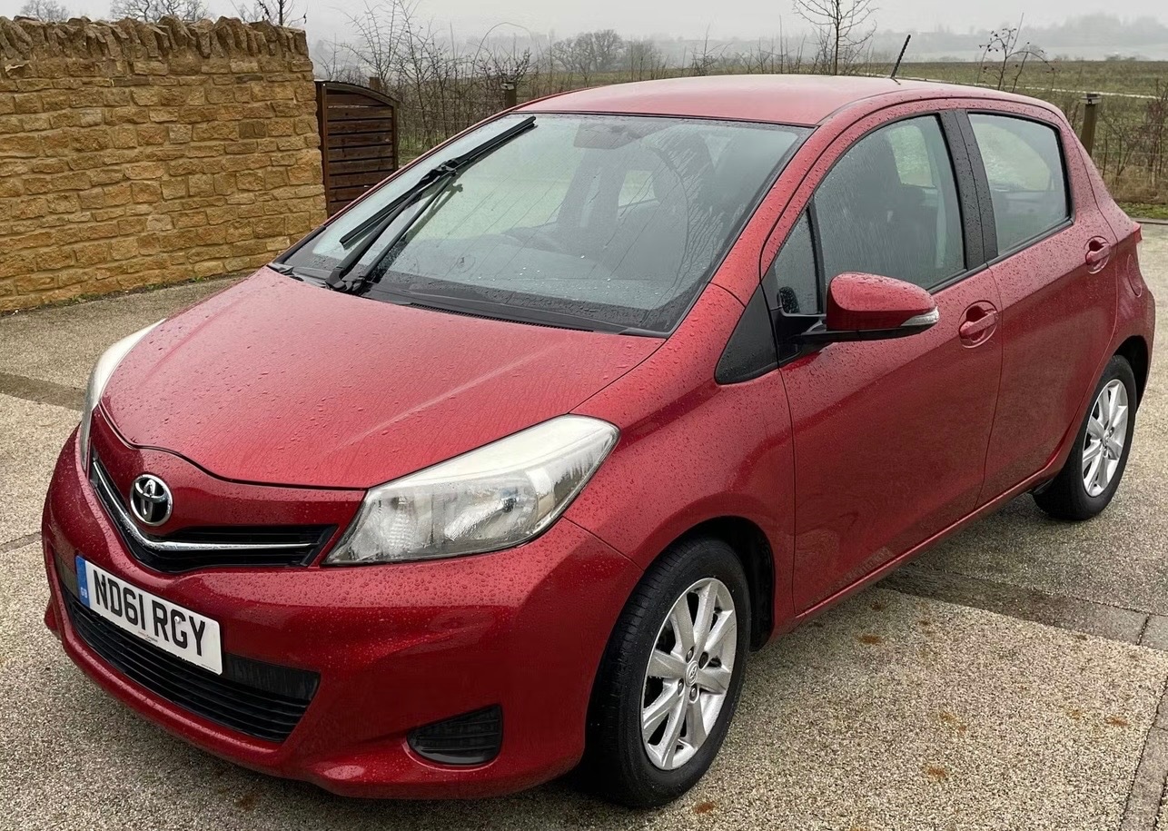 Used Toyota Yaris 2012 for sale - 77562434: Photo 2