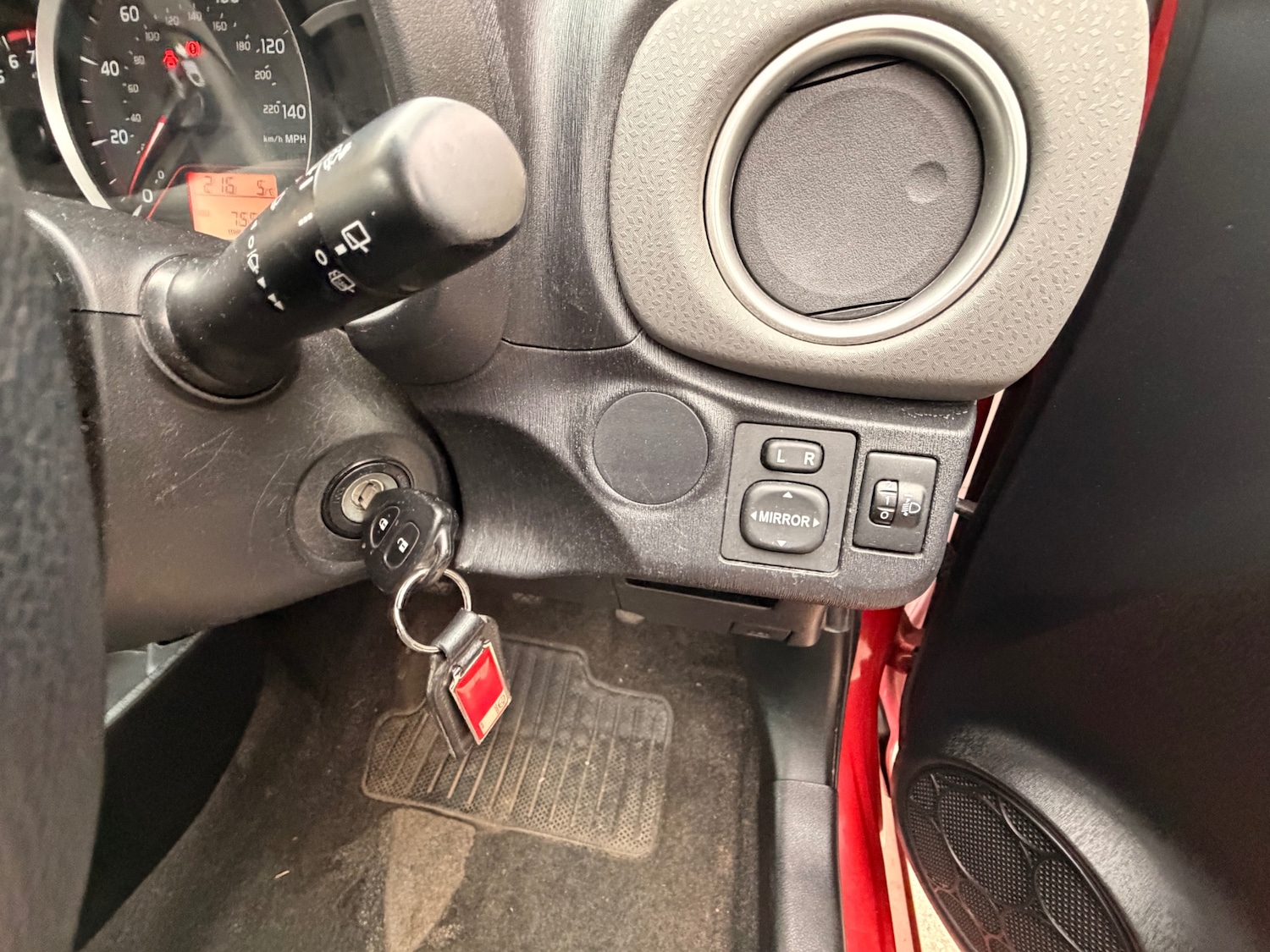 Used Toyota Yaris 2012 for sale - 77562434: Photo 21