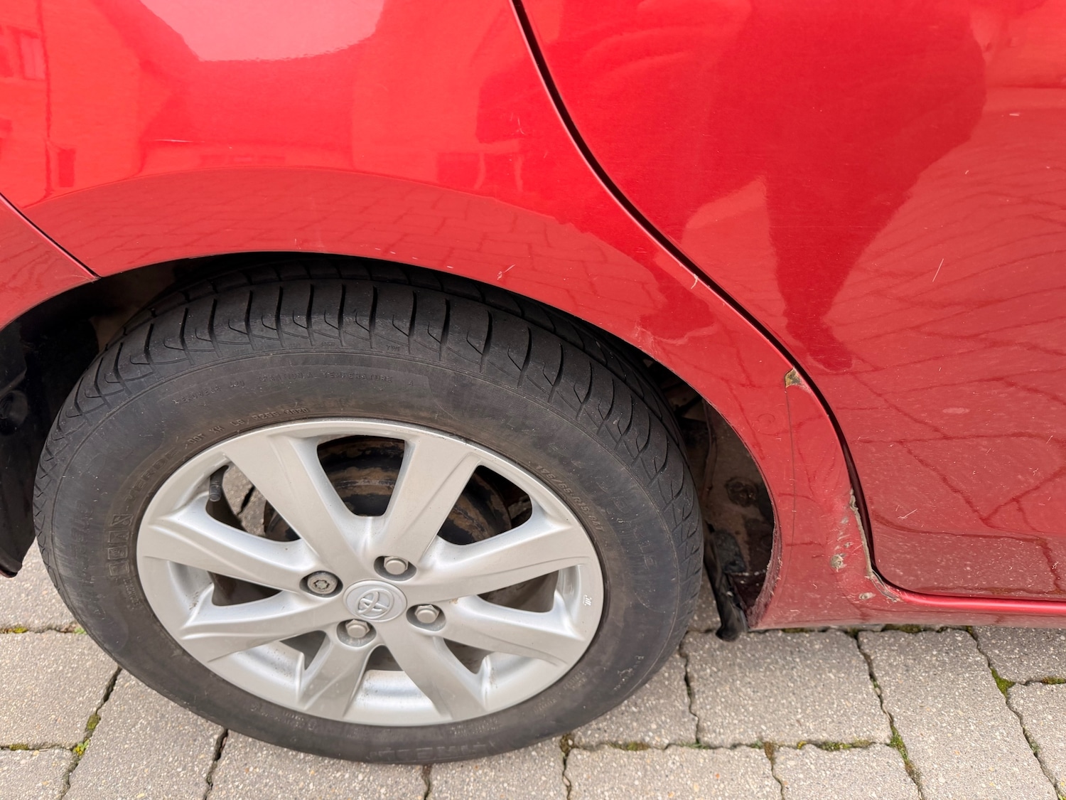 Used Toyota Yaris 2012 for sale - 77562434: Photo 25