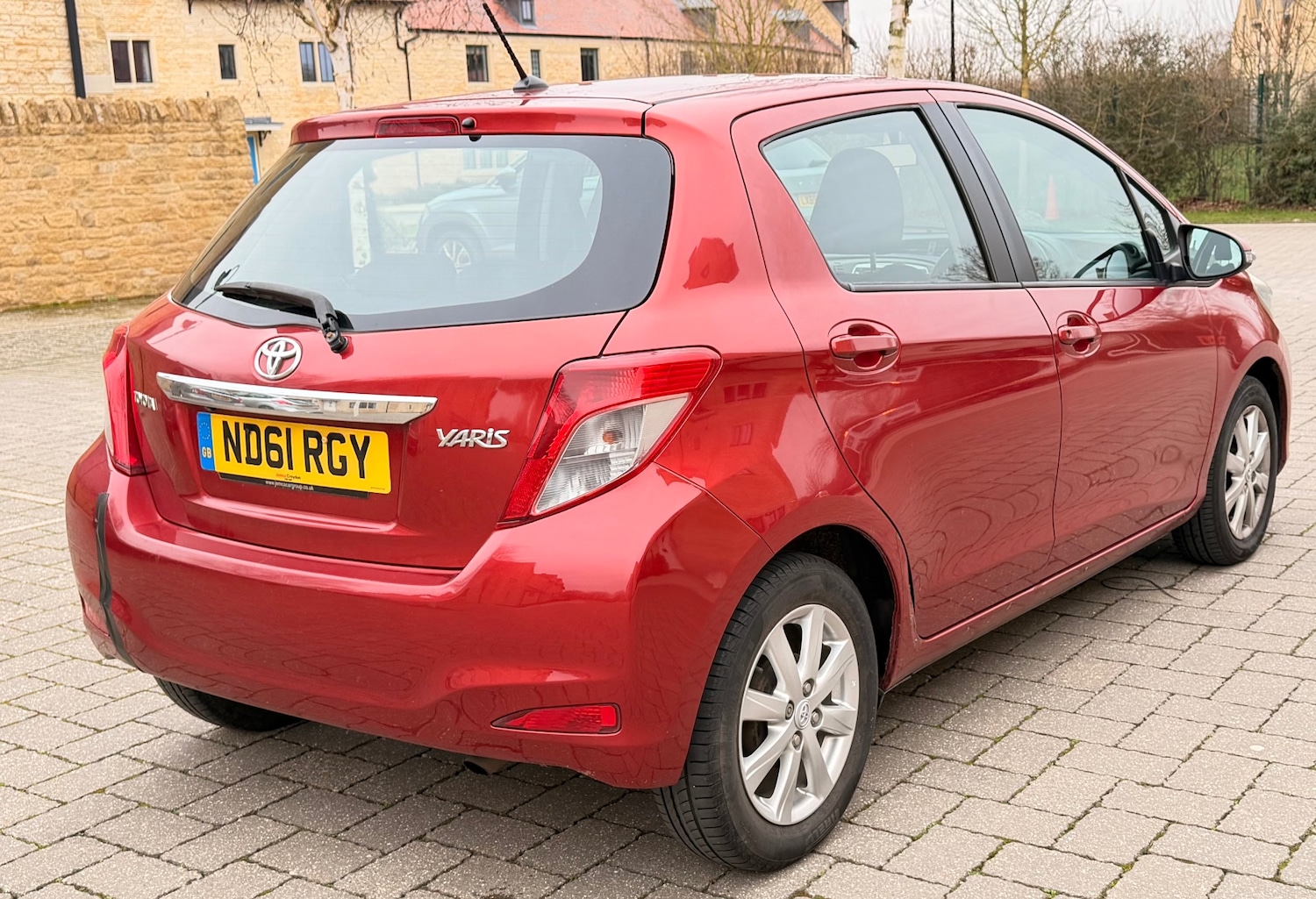 Used Toyota Yaris 2012 for sale - 77562434: Photo 9