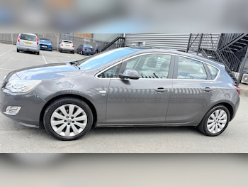 Used Vauxhall Astra 2010 for sale - 79431156: Photo