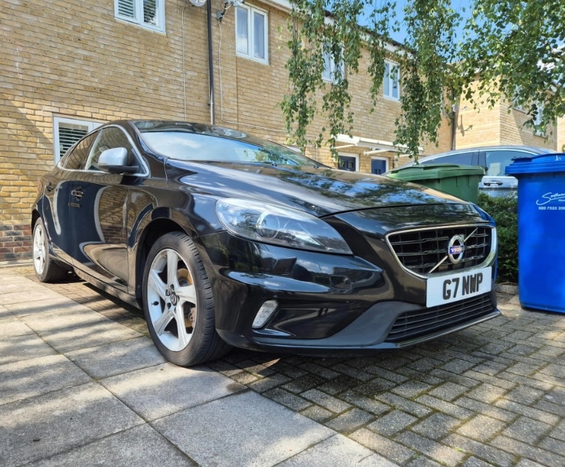 Used Volvo V40 2015 for sale - 76741522: Photo 1