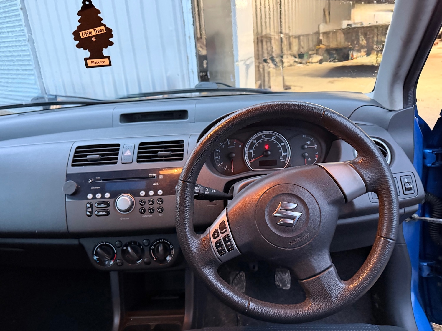 Used Suzuki Swift 2009 for sale - 77319144: Photo 7