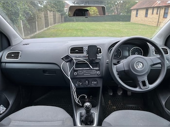 Used Volkswagen Polo 2013 for sale - 75925704: Photo