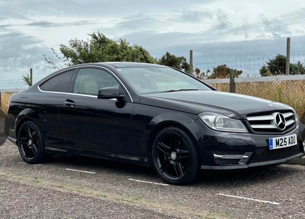 Used Mercedes-Benz C Class 2013 for sale - 76258604: Photo 1