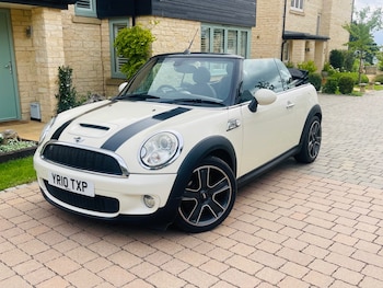Used MINI Convertible 2010 for sale - 75514879: Photo