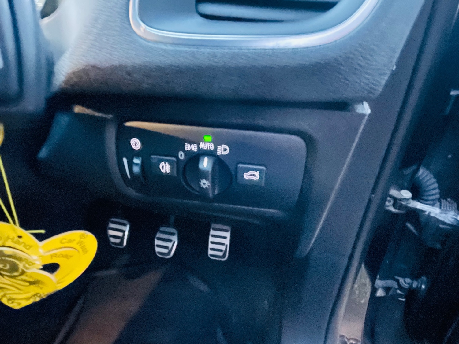 Used Volvo V40 2015 for sale - 76922143: Photo 23