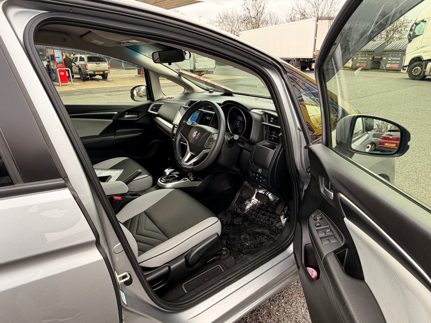 Used Honda Fit 2024 for sale - 77668221: Photo 16