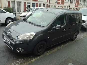 Used Peugeot Partner Tepee 2014 for sale - 77710980: Photo