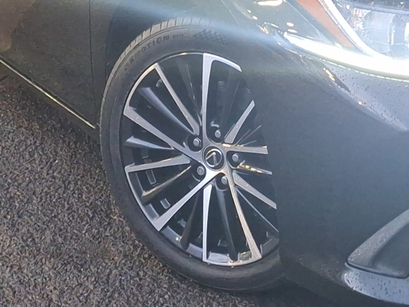 Used Lexus ES 2023 for sale - 77141103: Photo 9