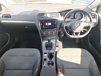 Used Volkswagen Golf 2019 for sale - 79263218: Photo