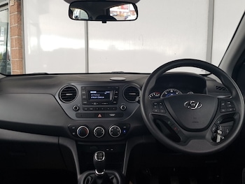 Used Hyundai i10 2017 for sale - 77366257: Photo