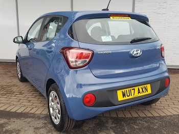 Used Hyundai i10 2017 for sale - 77366257: Photo