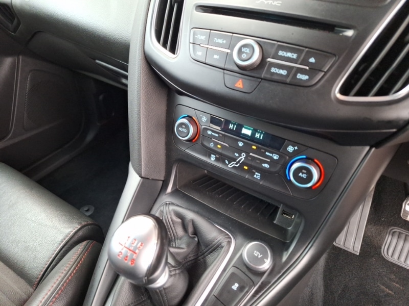 Used Ford Focus 2016 for sale - 77165195: Photo 11