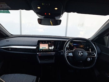 Used Renault Megane E Tech 2023 for sale - 75273903: Photo