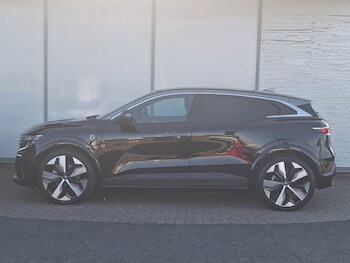 Used Renault Megane E Tech 2023 for sale - 75273903: Photo