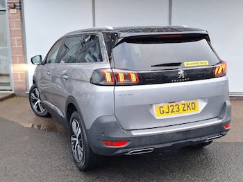 Used Peugeot 5008 2023 for sale - 77114512: Photo
