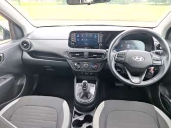 Used Hyundai i10 2024 for sale - 75394915: Photo