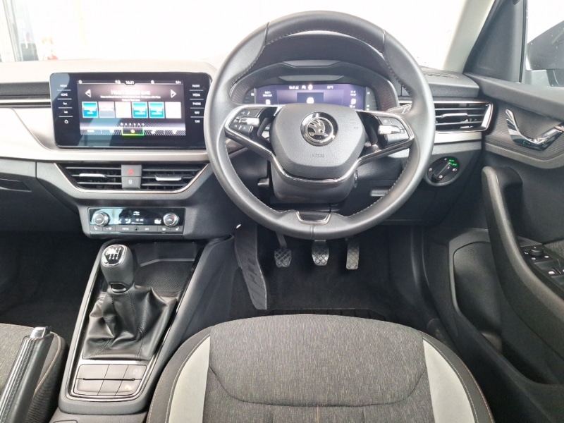 Used Skoda Kamiq 2023 for sale - 77234800: Photo 2