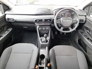 Used Dacia Sandero 2024 for sale - 78478069: Photo