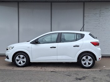 Used Dacia Sandero 2024 for sale - 78478069: Photo