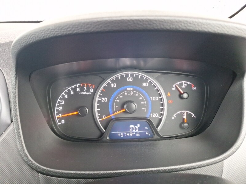 Used Hyundai i10 2017 for sale - 77517865: Photo 11