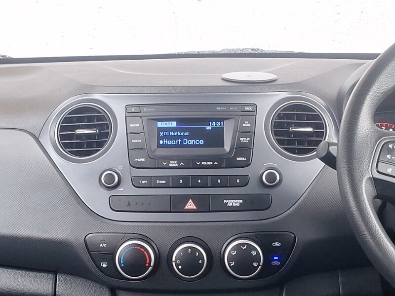 Used Hyundai i10 2017 for sale - 77517865: Photo 7