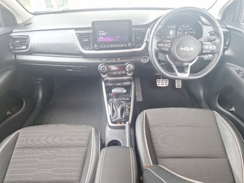 Used Kia Stonic 2023 for sale - 78905624: Photo