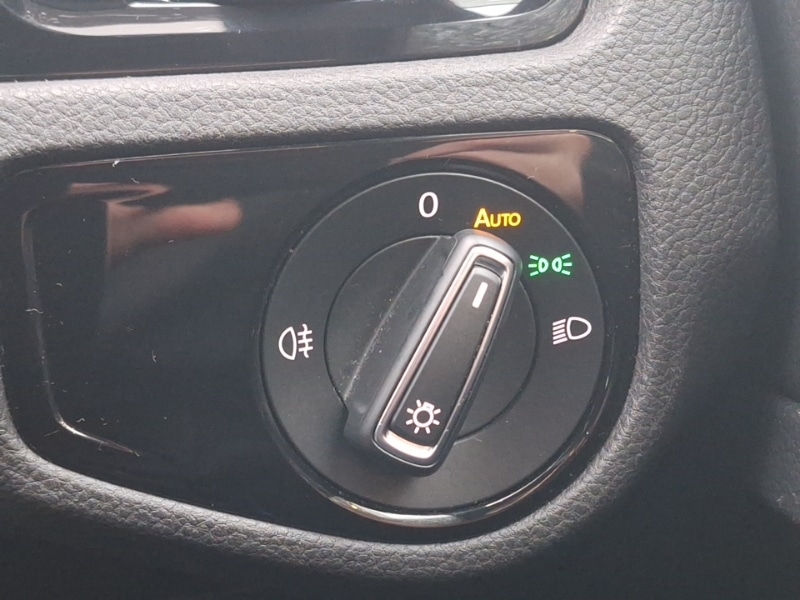 Used Volkswagen Golf 2019 for sale - 76687755: Photo 14