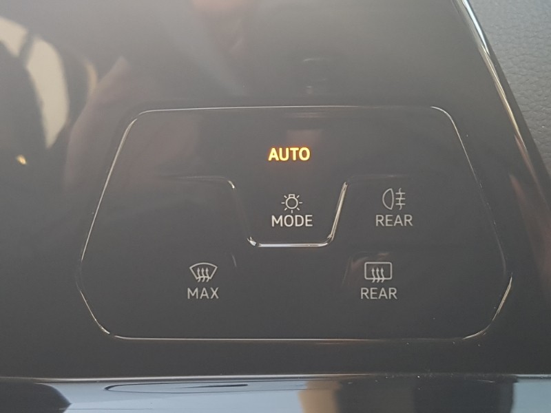 Used Volkswagen Golf 2022 for sale - 76700019: Photo 19