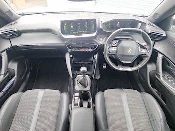 Used Peugeot 2008 2020 for sale - 79356306: Photo