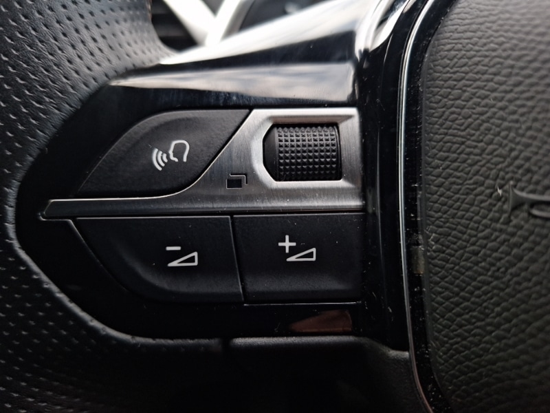 Used Peugeot 5008 2023 for sale - 77947607: Photo 16