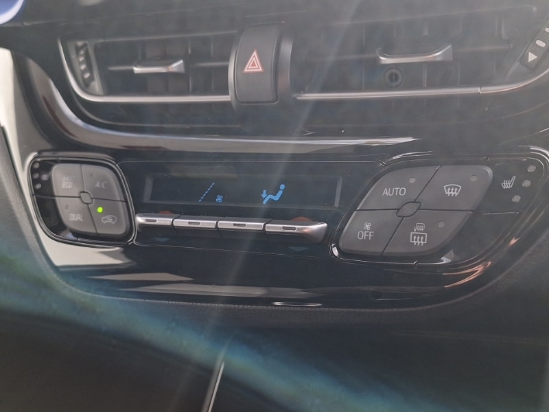 Used Toyota C-HR 2018 for sale - 78023440: Photo 14