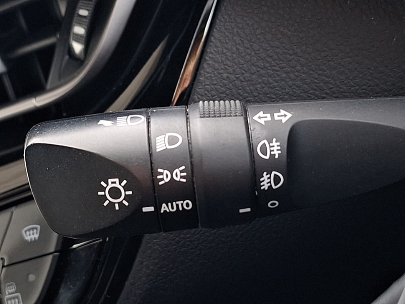 Used Toyota C-HR 2018 for sale - 78023440: Photo 18