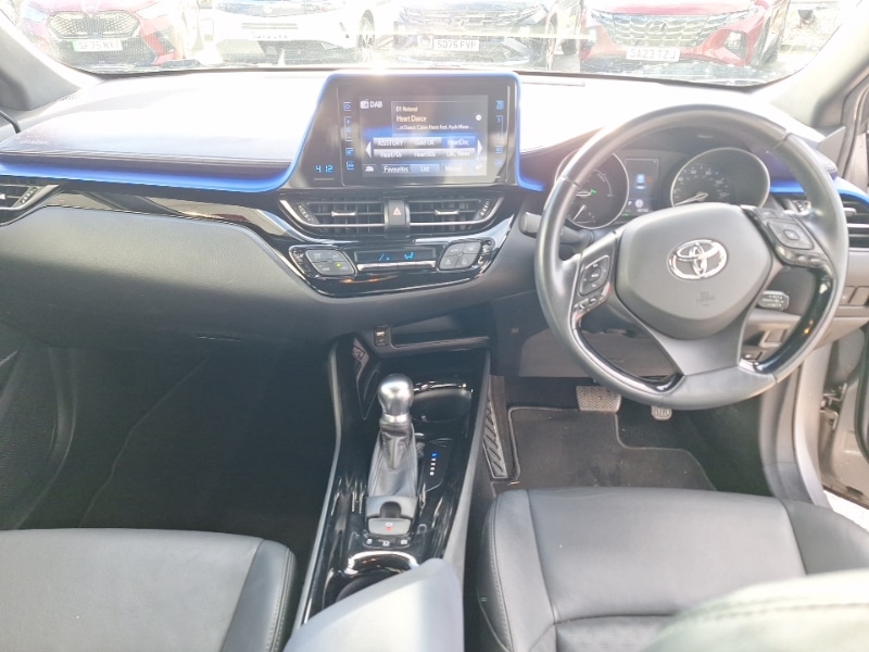 Used Toyota C-HR 2018 for sale - 78023440: Photo 2