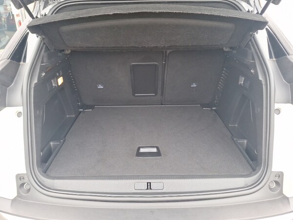 Used Peugeot 3008 2023 for sale - 75675054: Photo 8