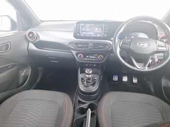 Used Hyundai i10 2023 for sale - 76414390: Photo