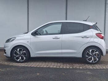 Used Hyundai i10 2023 for sale - 76414390: Photo