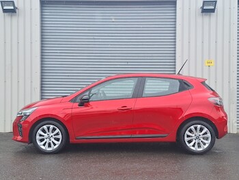 Used Renault Clio 2024 for sale - 78872302: Photo