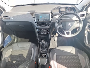 Used Peugeot 2008 2019 for sale - 78770948: Photo