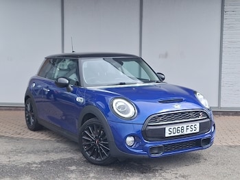 Used MINI Hatch 2018 for sale - 78656400: Photo