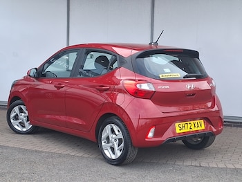 Used Hyundai i10 2023 for sale - 78439838: Photo