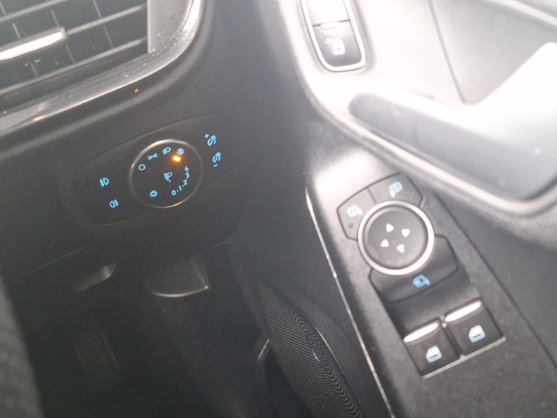 Used Ford Fiesta 2018 for sale - 76609965: Photo 17