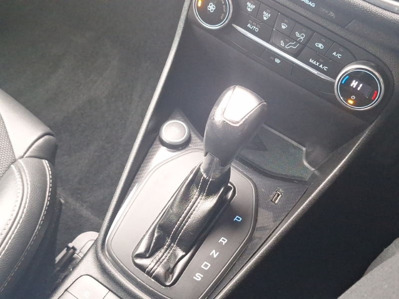 Used Ford Fiesta 2018 for sale - 76609965: Photo 18