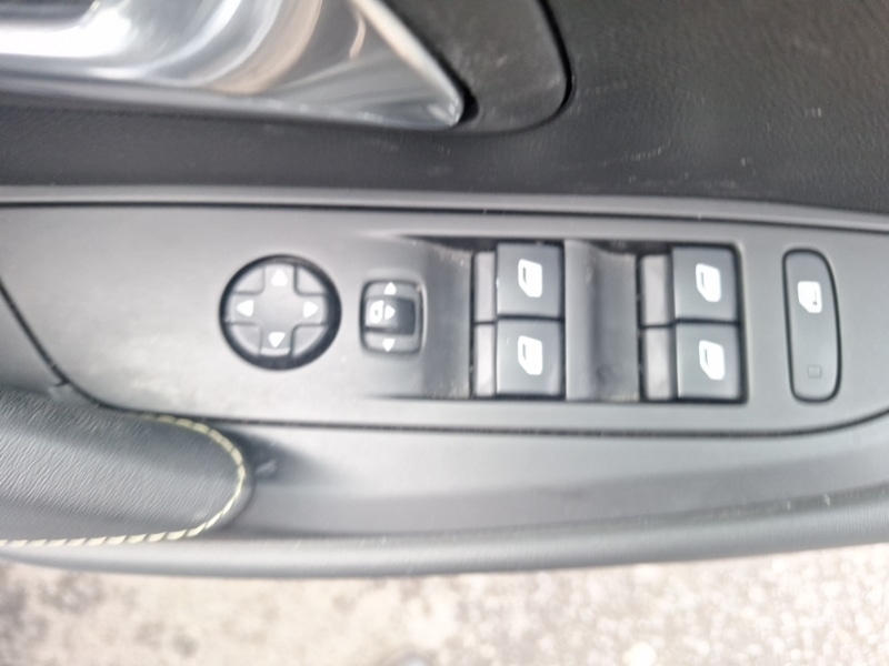 Used Peugeot 208 2021 for sale - 76506592: Photo 15