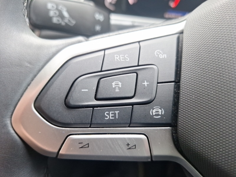 Used Volkswagen T-Roc 2023 for sale - 78099291: Photo 15